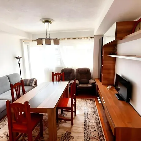 Apartment 6 Pax Zona Baja
