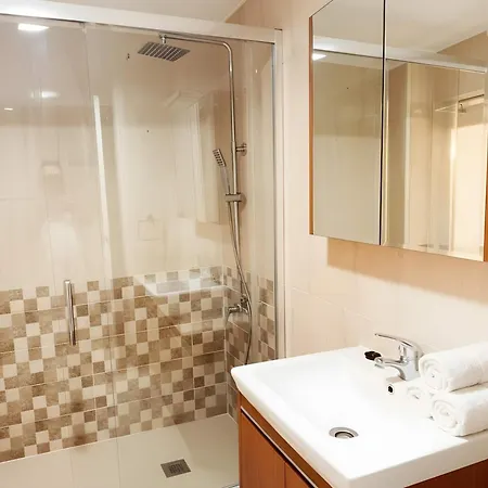 Apartment 6 Pax Zona Baja
